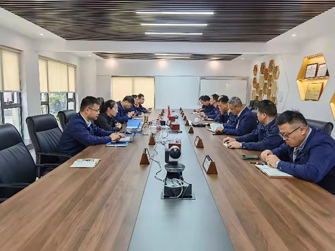 我司成功獲得環(huán)境管理體系、職業(yè)健康安全管理體系認證證書(shū)(圖3)