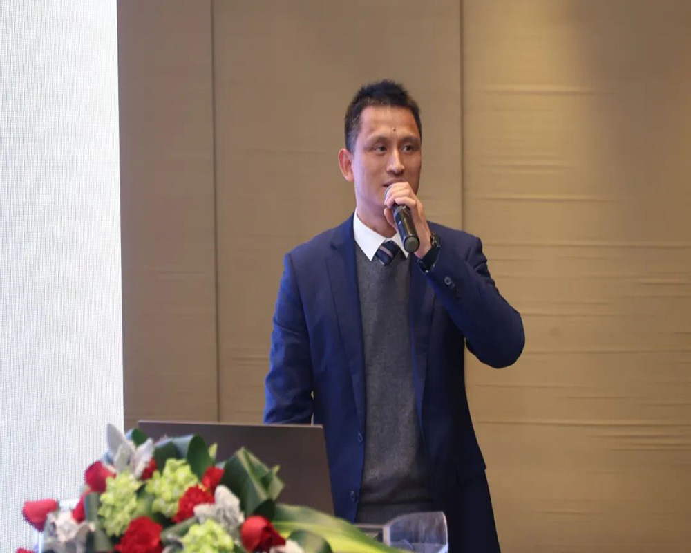 精華股份2022年度經(jīng)營(yíng)會(huì )議暨尾牙慶?；顒?dòng)圓滿(mǎn)召開(kāi)(圖3)