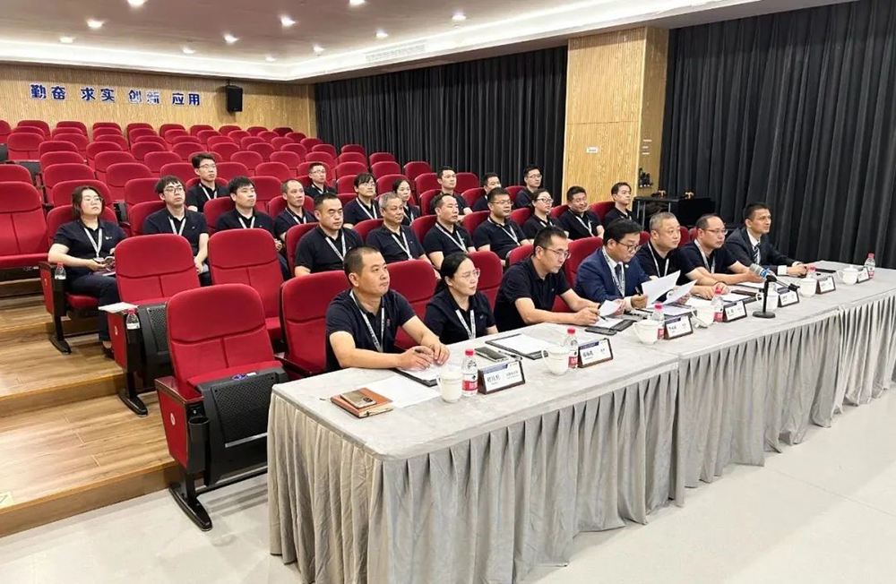 精華股份第四屆董事會(huì )第一次會(huì )議、第四屆監事會(huì )第一次會(huì )議圓滿(mǎn)召開(kāi)(圖1)