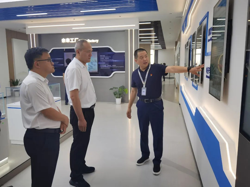 盤(pán)錦市副市長(cháng)胡振乾一行蒞臨我司考察調研(圖2)