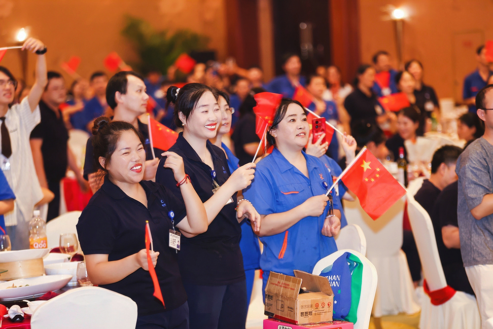 雙精聚智慶中秋，共敘團圓話(huà)未來(lái)  精成車(chē)業(yè) & 精華股份2025年中秋團圓宴圓滿(mǎn)舉行(圖3)